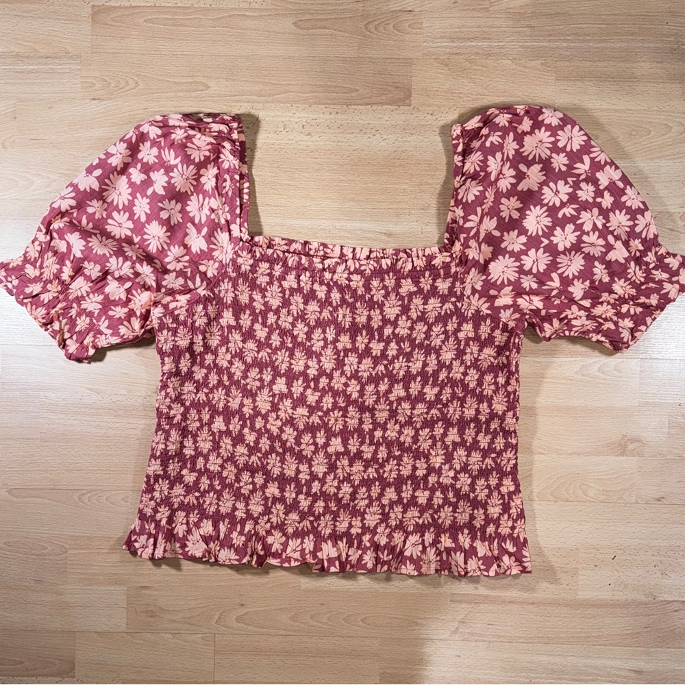 GAP Floral Puff Sleeve Smocked Top